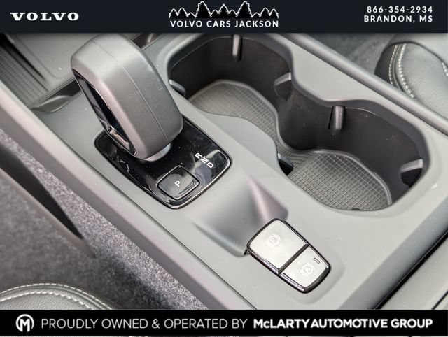 New 2026 Volvo XC40 B5 Core AWD/4WD image 15