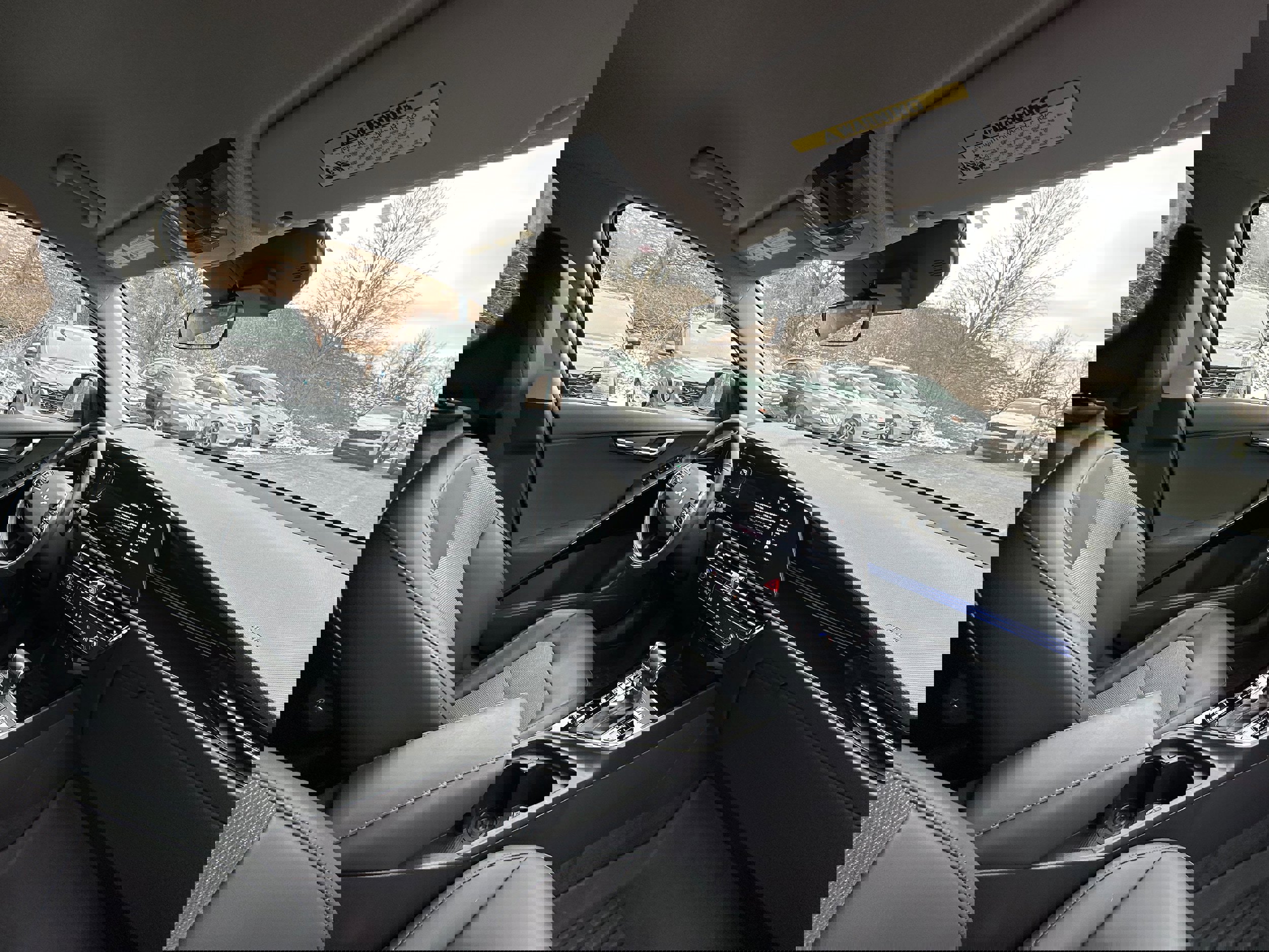 Used 2025 Kia Niro EX image 22