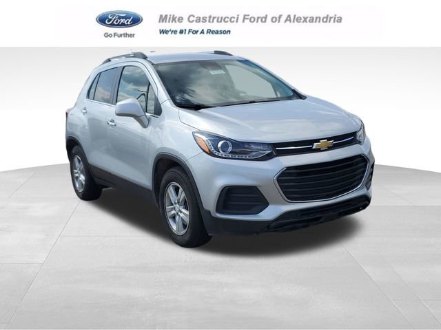 Used 2020 Chevrolet Trax LT w/ LT Convenience Package image 1