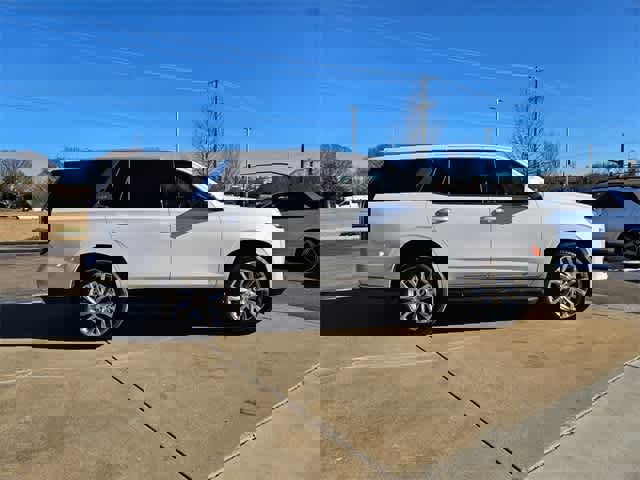 Used 2023 Cadillac Escalade Premium Luxury w/ LPO, Floor Liner Package image 9