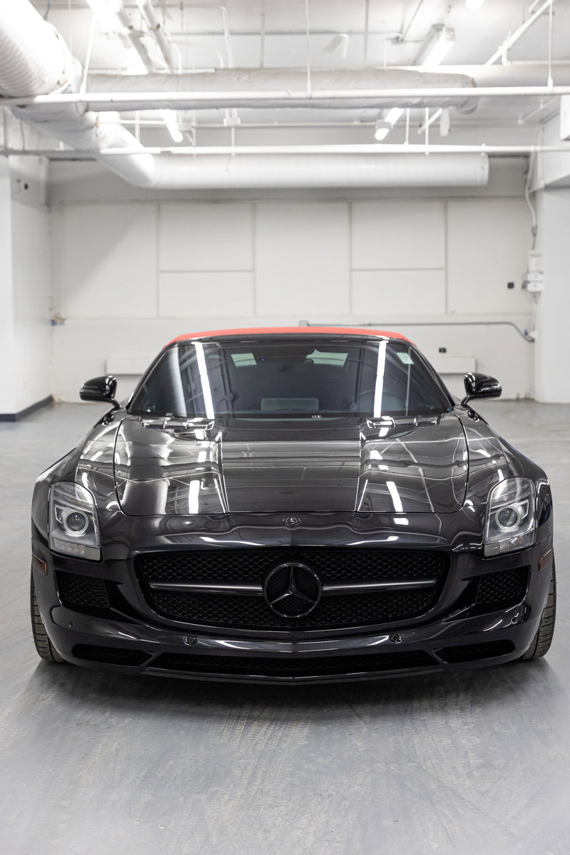 Used 2012 Mercedes-Benz SLS AMG Roadster image 3