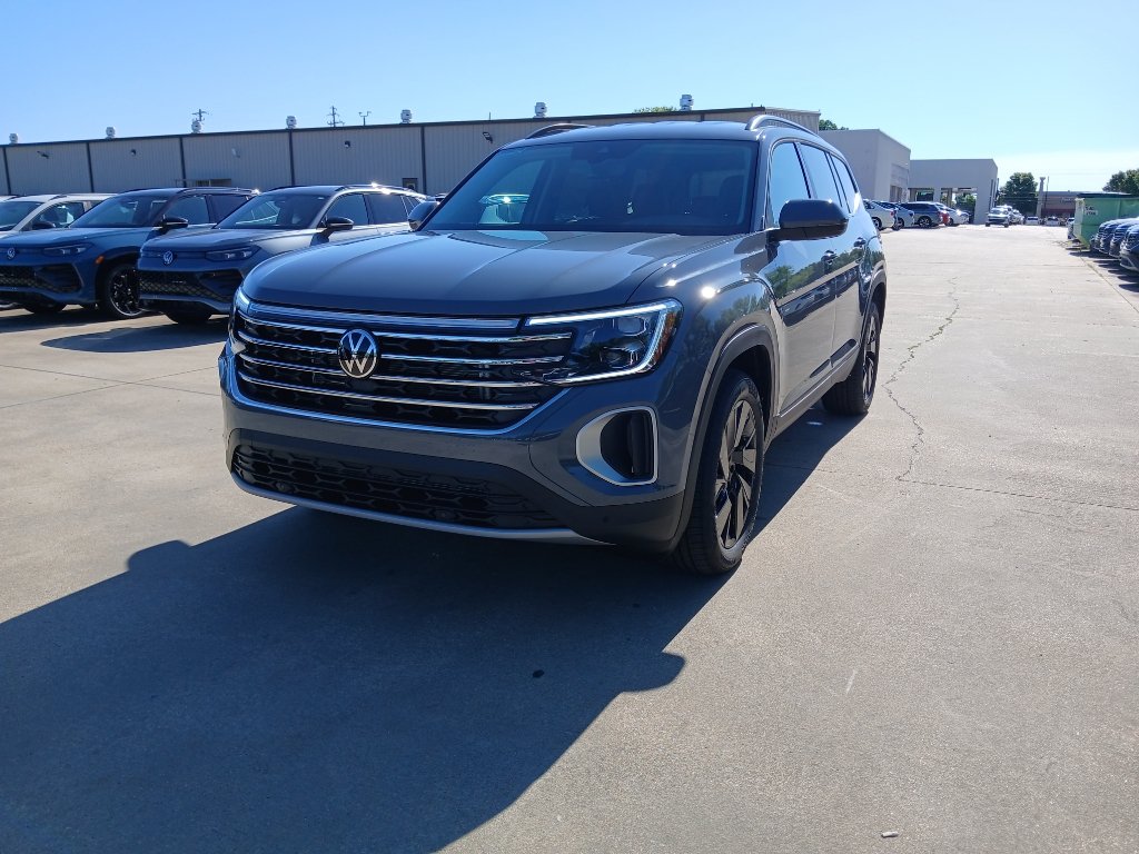 New 2026 Volkswagen Atlas SE