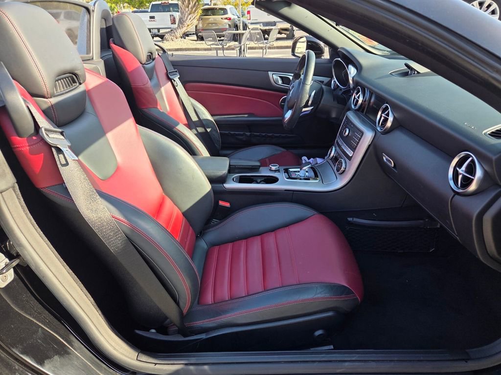 Used 2018 Mercedes-Benz SLC 43 AMG image 15