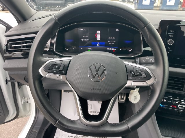 Used 2025 Volkswagen Jetta Sport FWD image 25