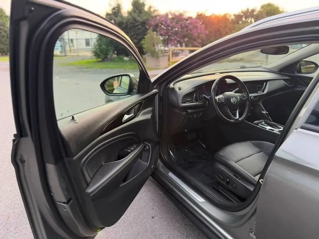 Used 2019 Buick Regal Essence w/ Driver Confidence Package I AWD/4WD image 13