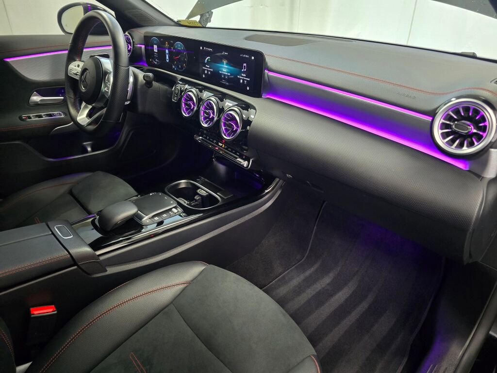 Used 2022 Mercedes-Benz CLA 250 4MATIC image 26