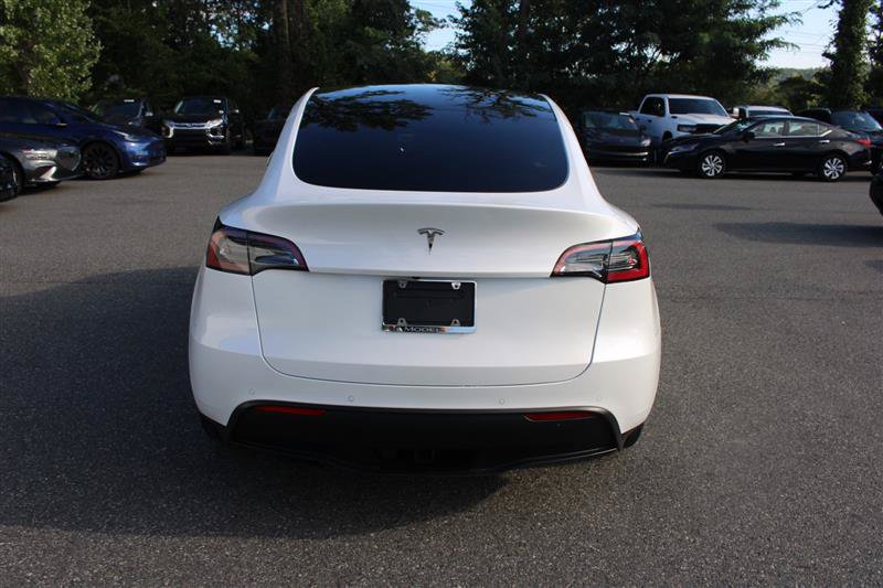 Used 2021 Tesla Model Y Long Range AWD/4WD image 16