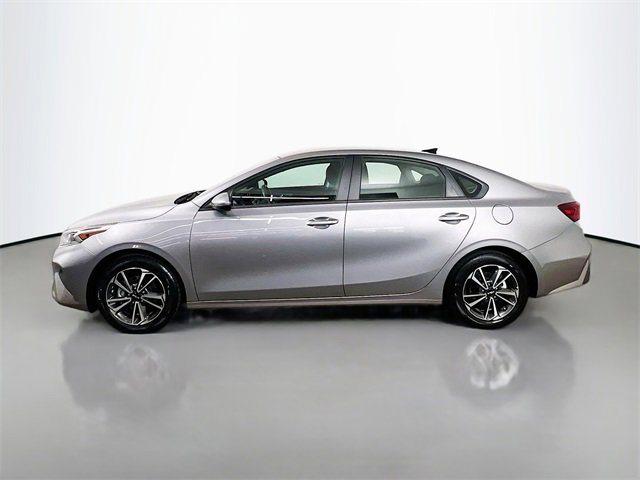 Used 2023 Kia Forte LXS image 6
