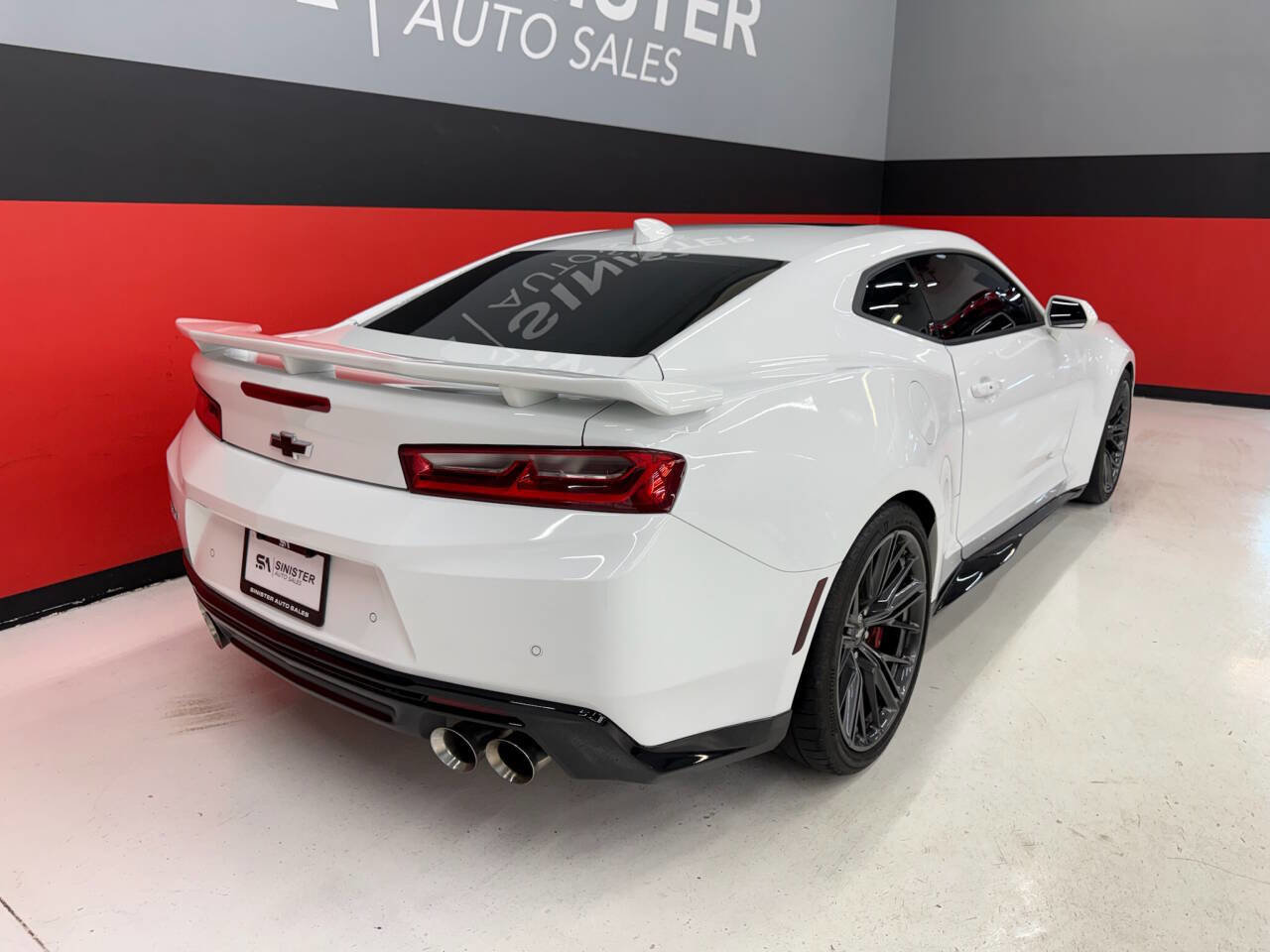Used 2017 Chevrolet Camaro ZL1 image 29