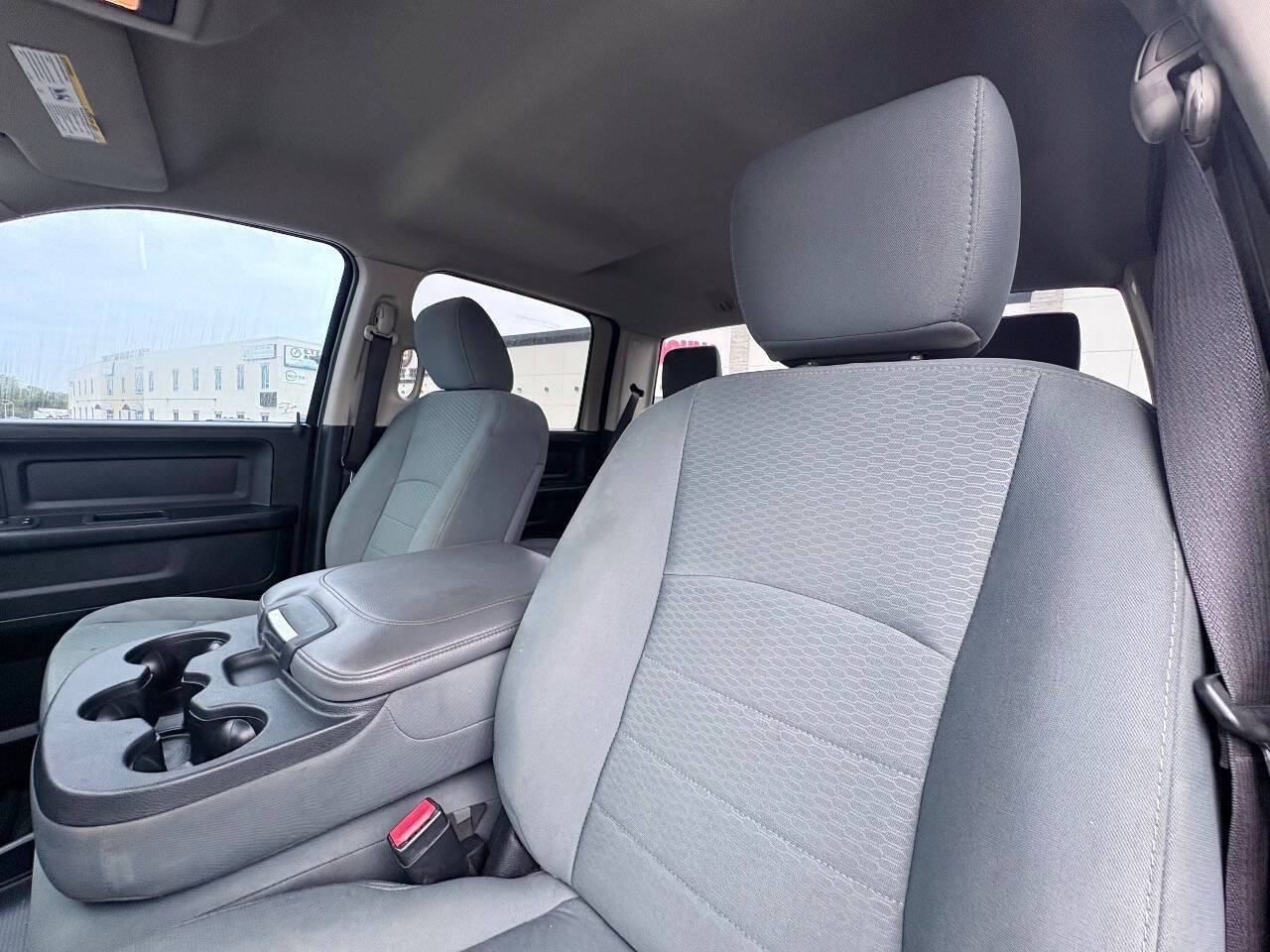 Used 2014 RAM 1500 ST w/ SXT Appearance Group image 11