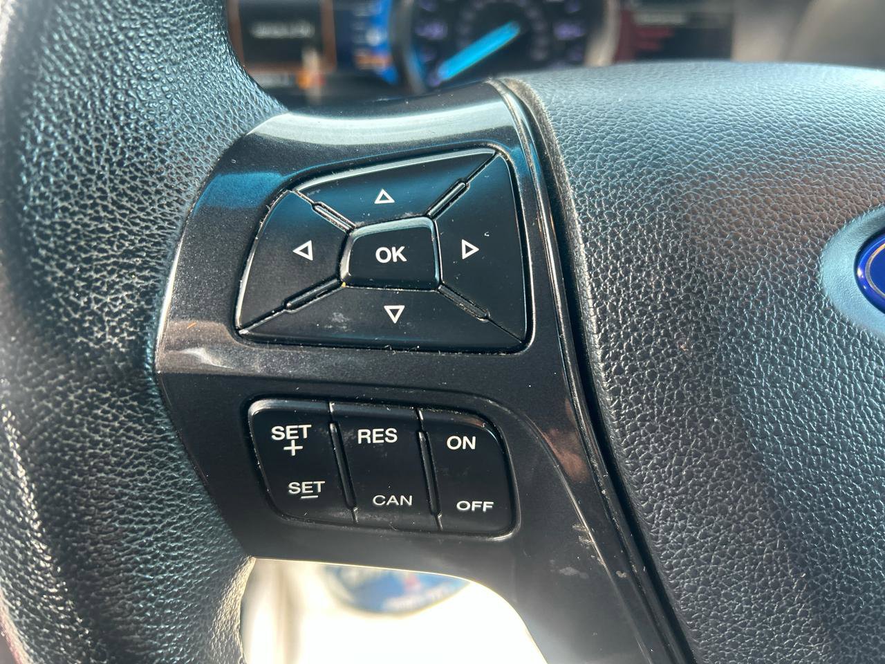 Used 2018 Ford Explorer XLT w/ Equipment Group 202A image 18