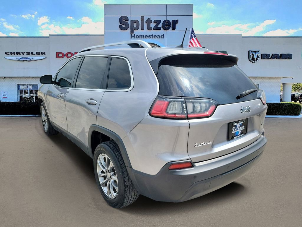 Used 2020 Jeep Cherokee Latitude Plus FWD image 3