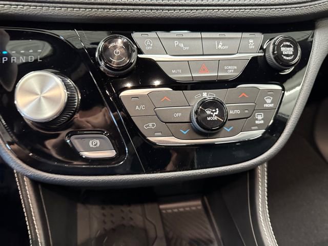 New 2026 Chrysler Pacifica Limited w/ S Appearance Package image 12