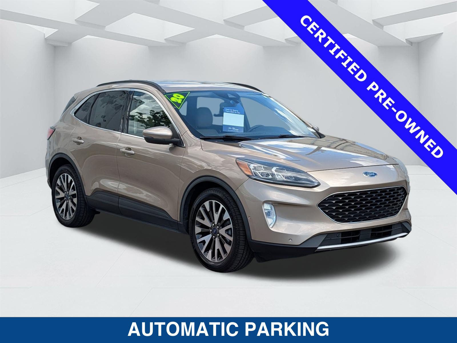 Used 2020 Ford Escape Titanium FWD image 3