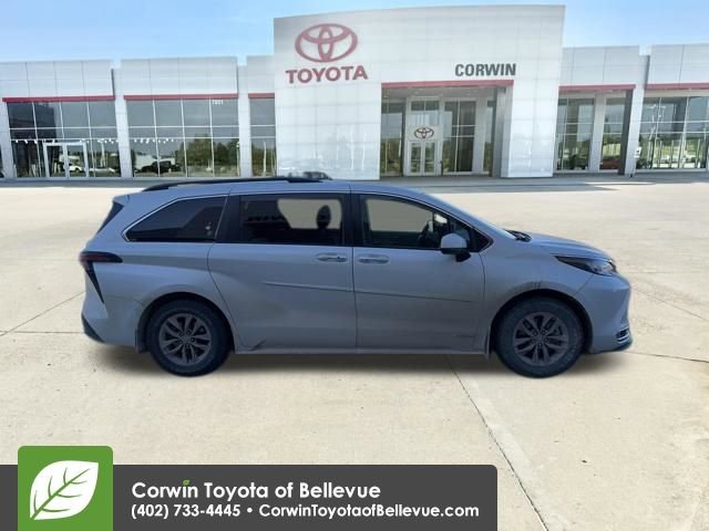 Used 2021 Toyota Sienna XLE w/ XLE Plus Package video 2