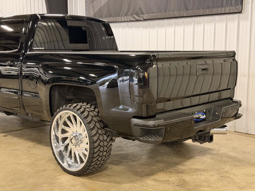 Used 2019 Chevrolet Silverado 2500 LTZ w/ Duramax Plus Package AWD/4WD image 10