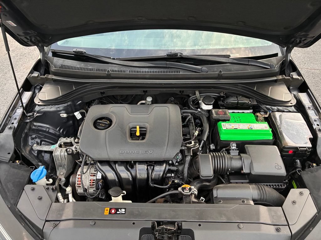 Used 2020 Hyundai Elantra Limited FWD image 9