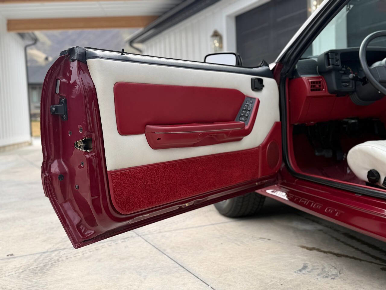 Used 1988 Ford Mustang GT image 74