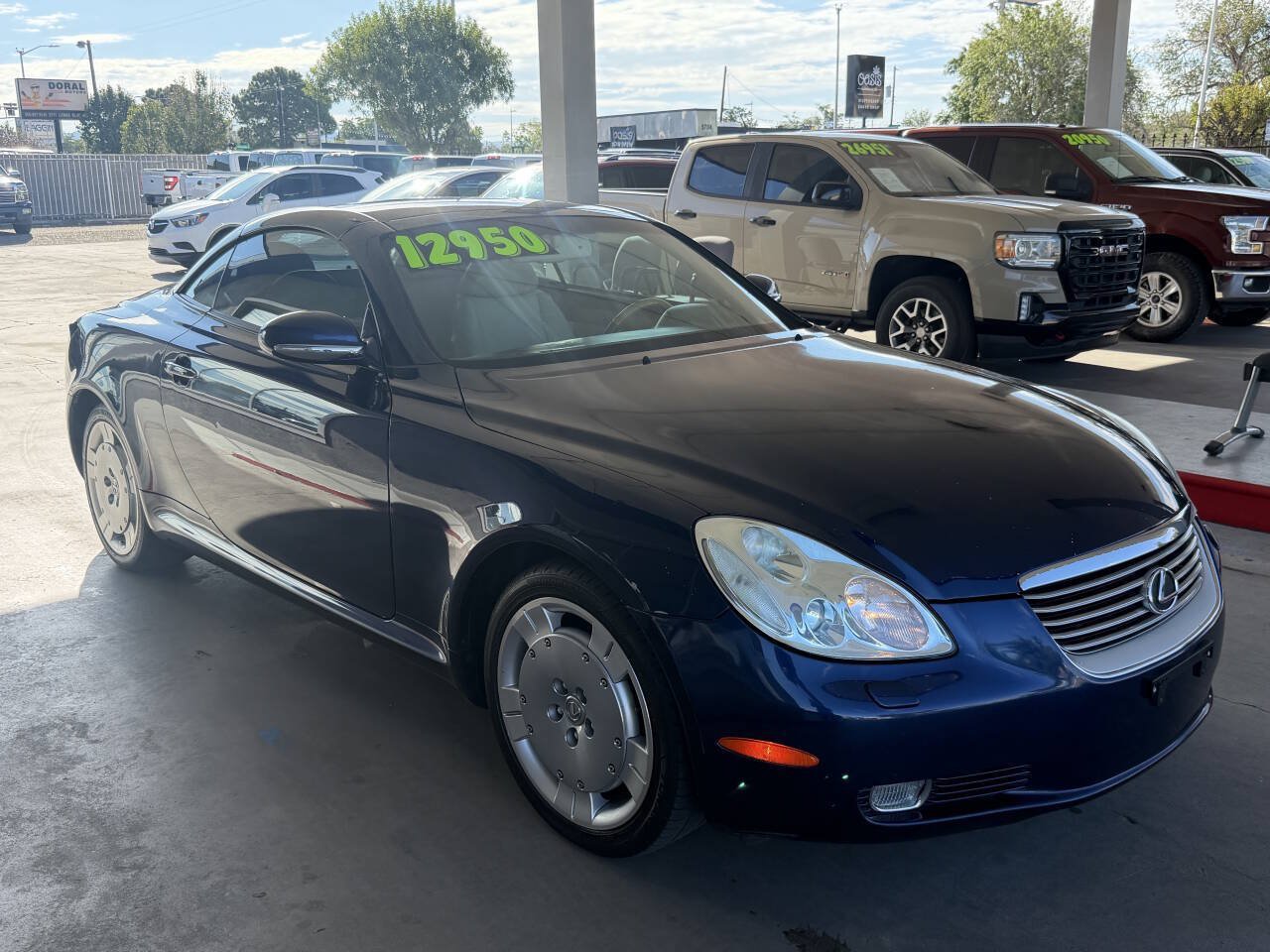 Used 2002 Lexus SC 430 Convertible RWD image 2