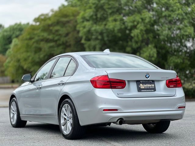 Used 2016 BMW 320i Sedan RWD image 7