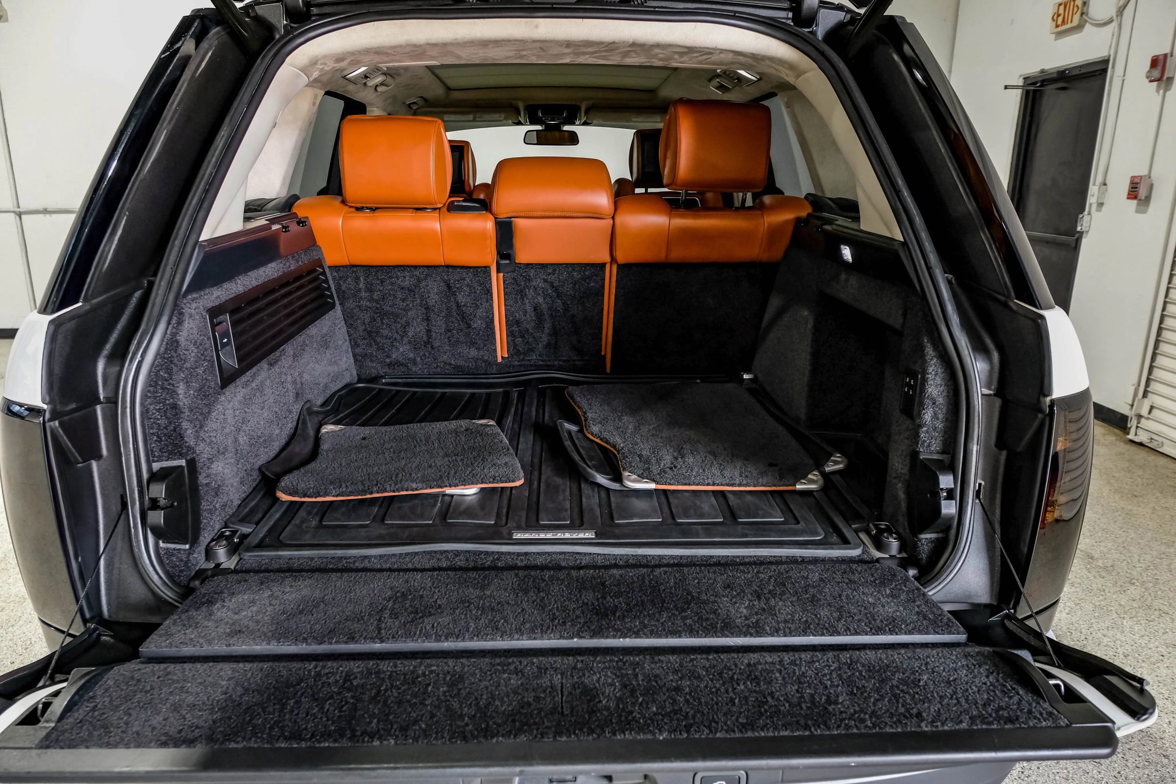 Used 2016 Land Rover Range Rover Autobiography image 67