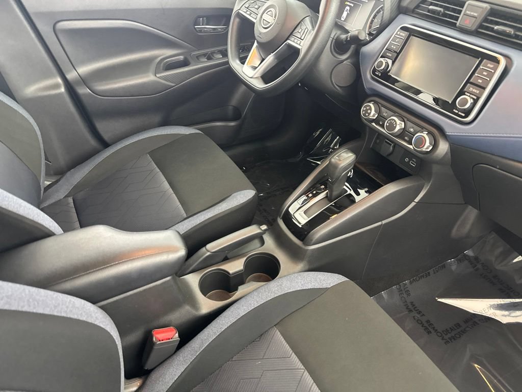 Used 2025 Nissan Versa SV FWD image 23
