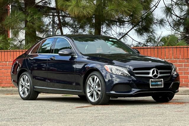 Used 2018 Mercedes-Benz C 300 4MATIC Sedan image 2