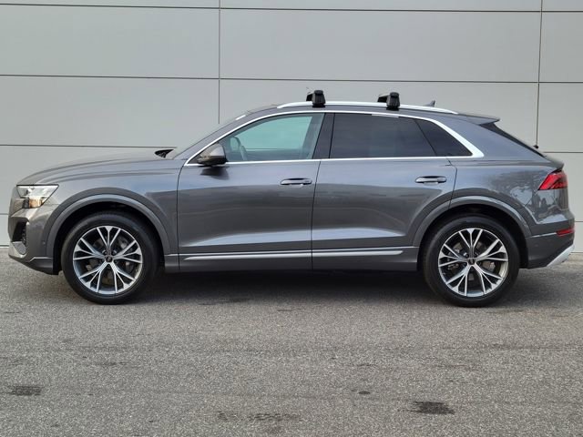 Used 2025 Audi Q8 Premium w/ Convenience Package image 2