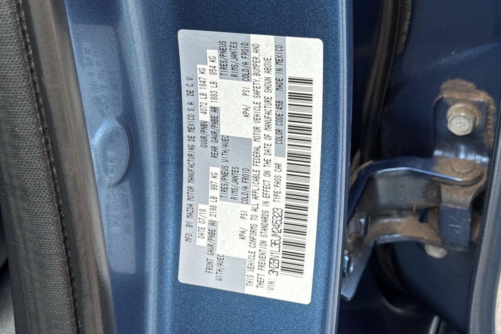 Used 2018 MAZDA MAZDA3 Touring FWD image 29