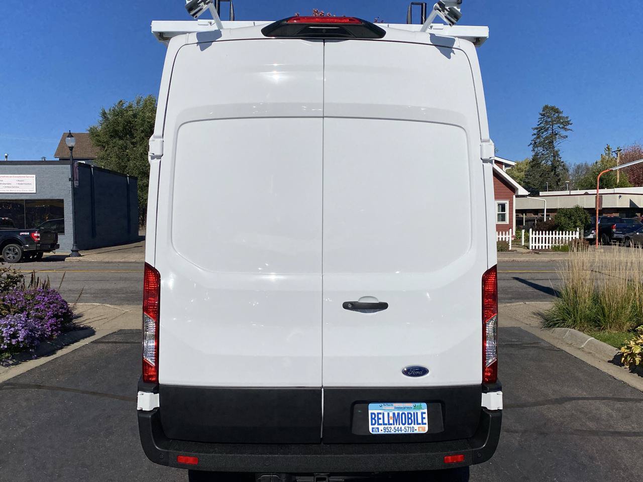 Used 2023 Ford Transit 250 148 High Roof RWD image 3