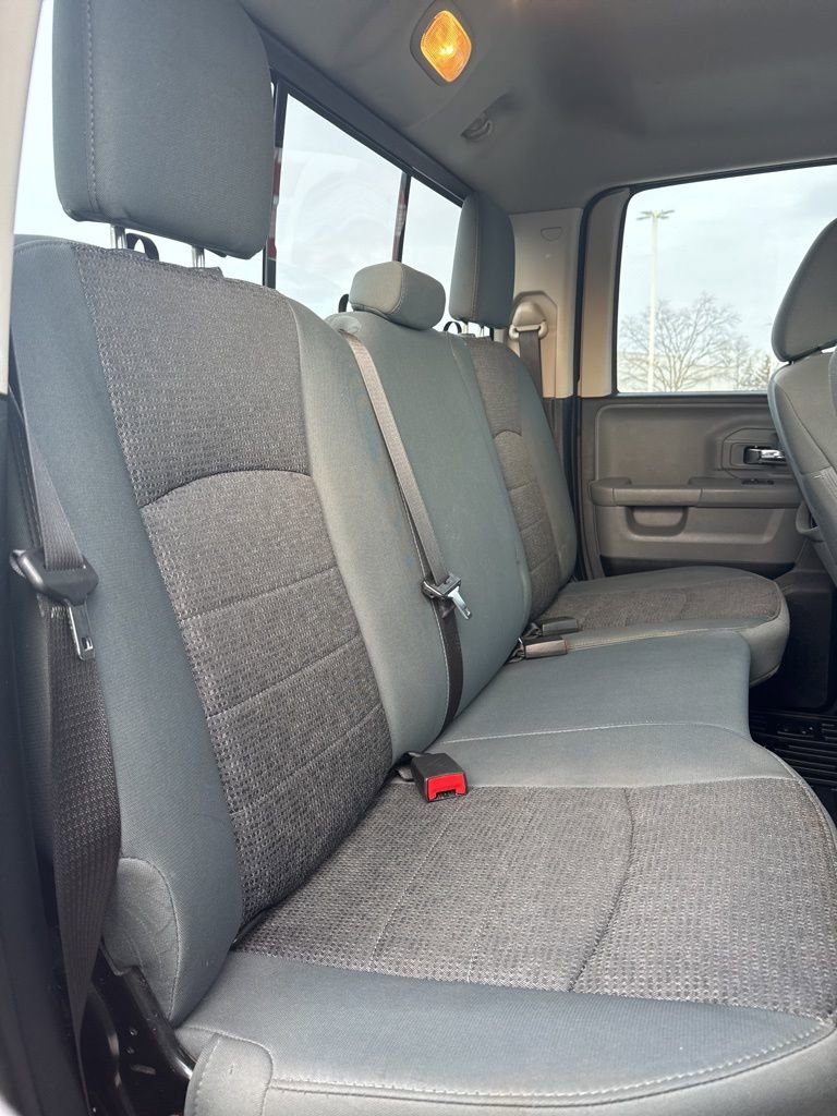Used 2018 RAM 1500 SLT image 24