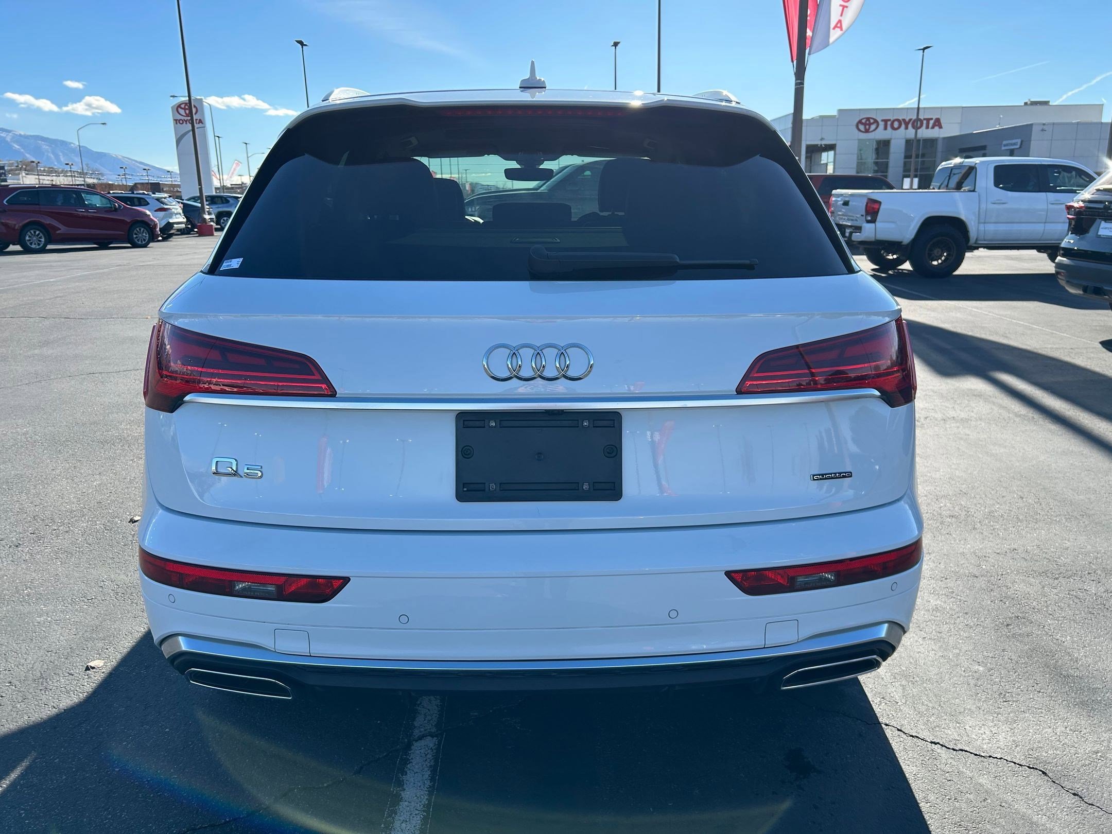 Used 2023 Audi Q5 2.0T Prestige w/ Prestige Package image 4