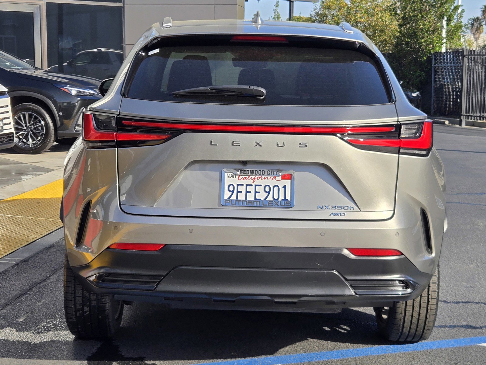 Used 2023 Lexus NX 350h AWD w/ Vision Package image 5