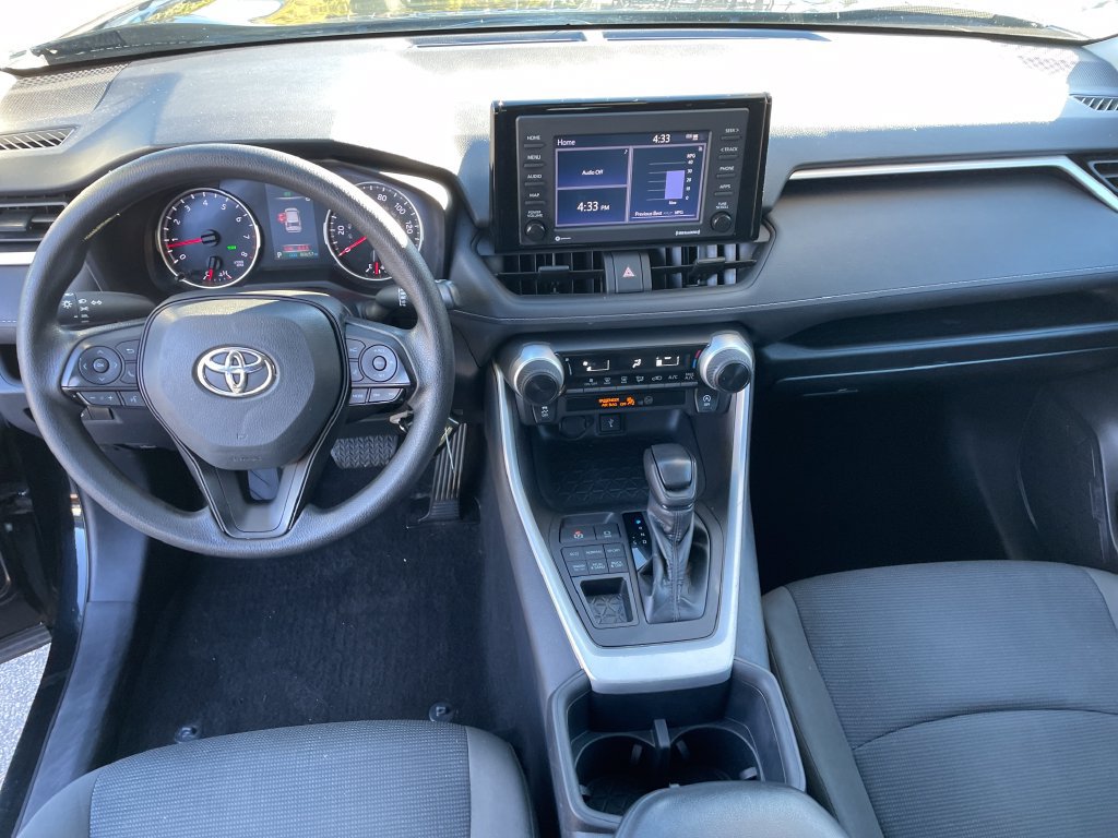 Certified 2022 Toyota RAV4 LE AWD/4WD image 15