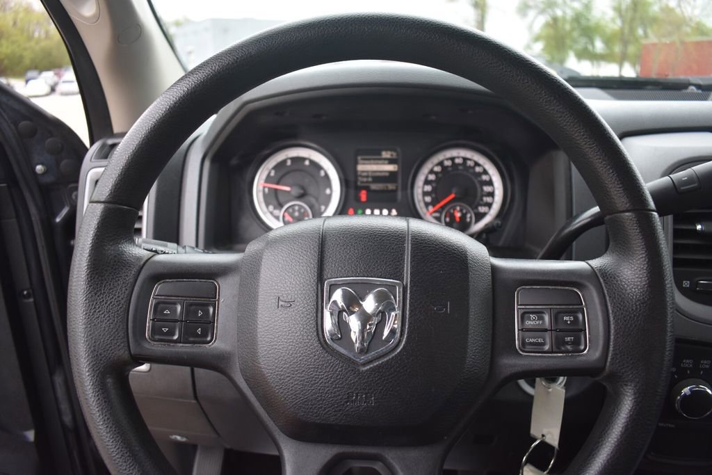 Used 2014 RAM 1500 Express AWD/4WD image 24