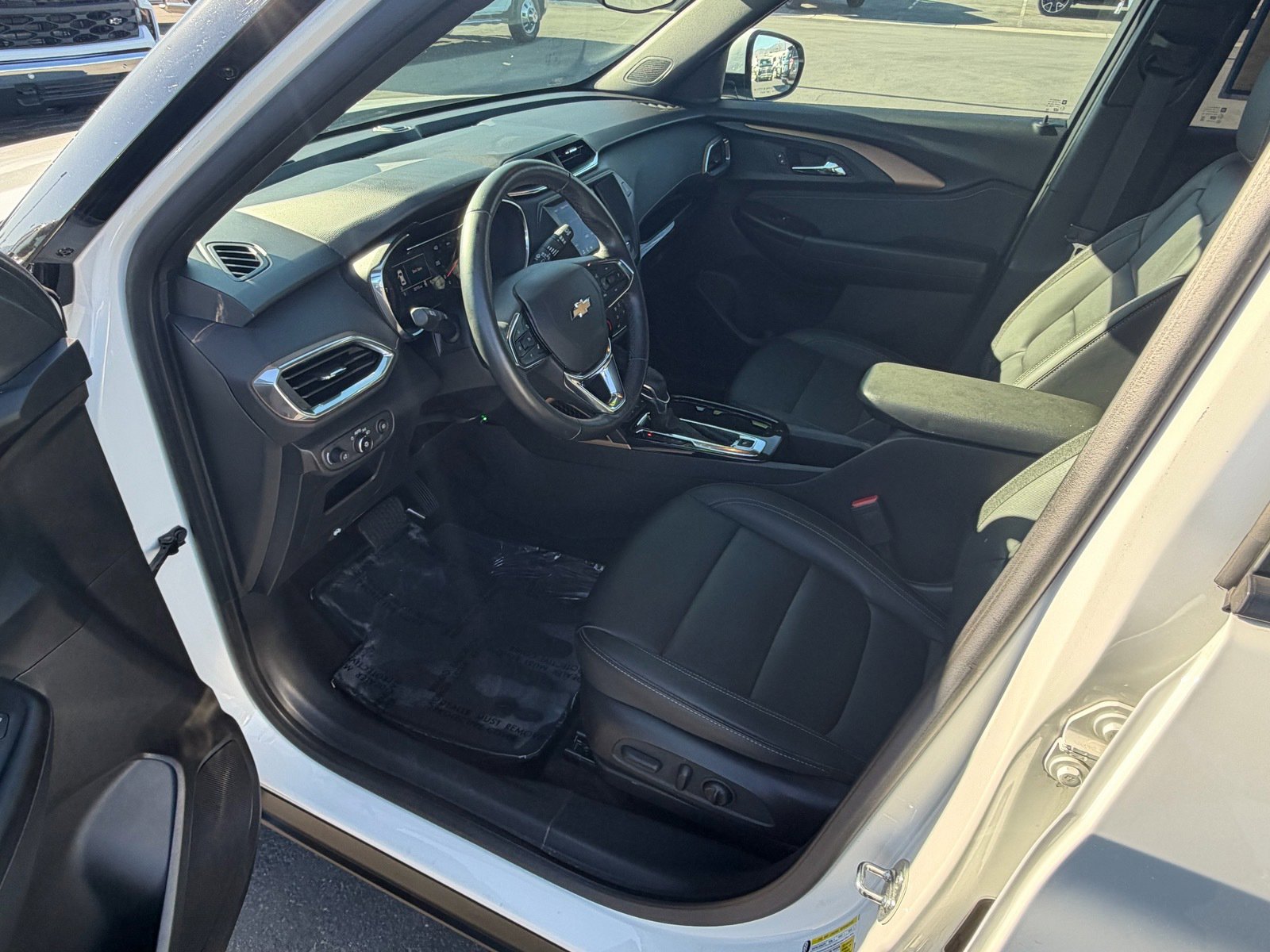 Used 2023 Chevrolet TrailBlazer ACTIV FWD image 12