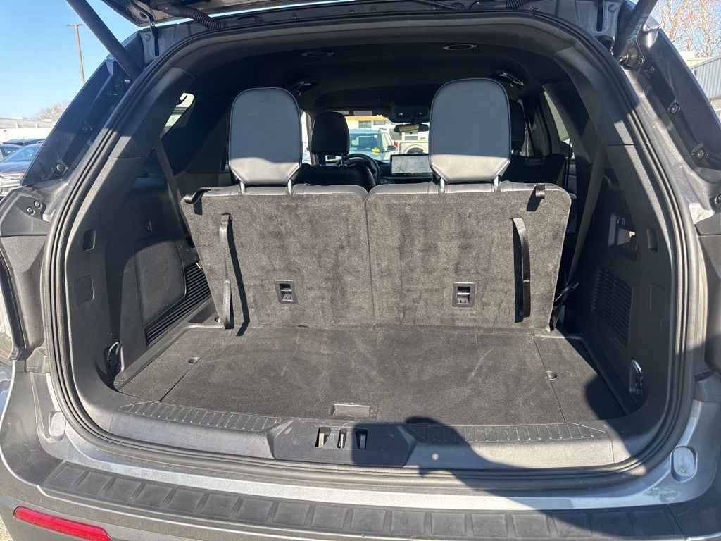 Certified 2025 Ford Explorer ST-Line image 29