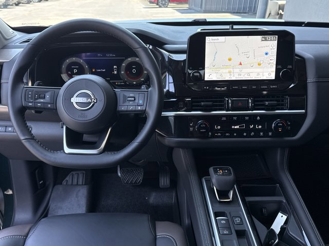 Certified 2025 Nissan Pathfinder Platinum w/ Cargo Package FWD image 8