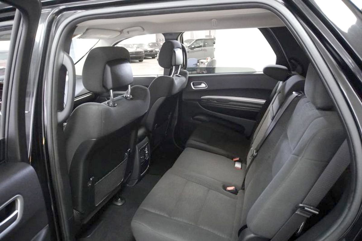 Used 2020 Dodge Durango SXT image 12