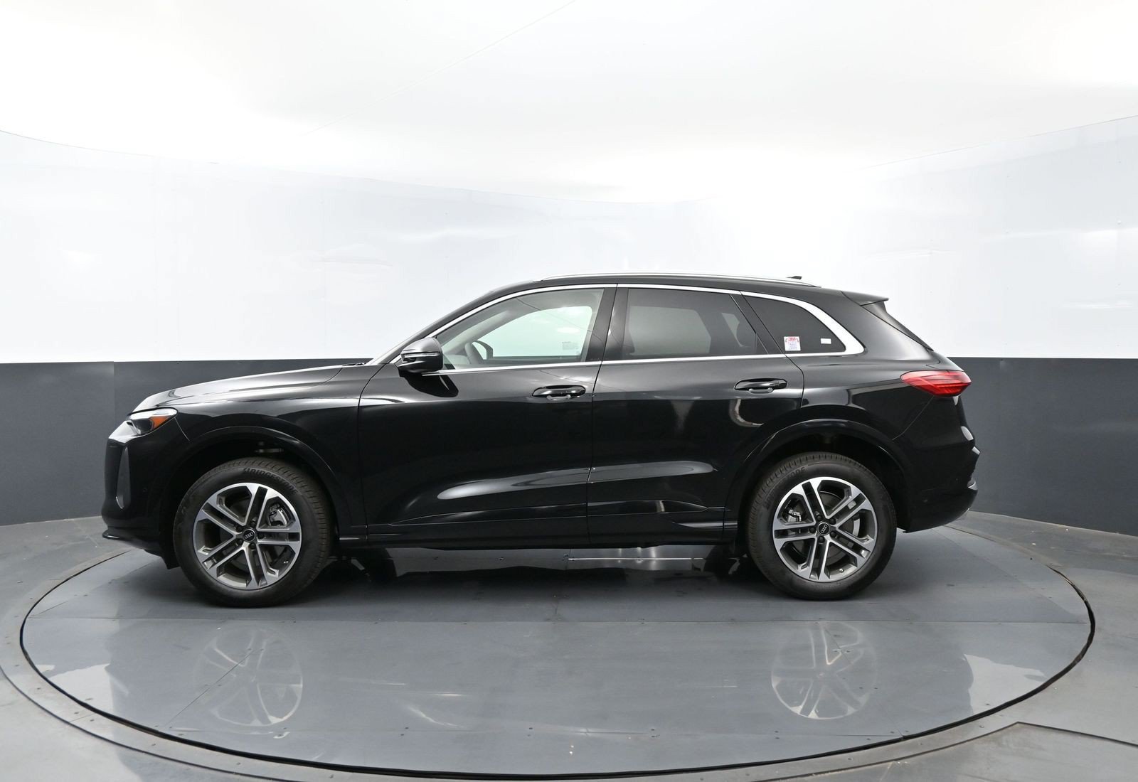 New 2026 Audi Q5 Premium AWD/4WD image 28