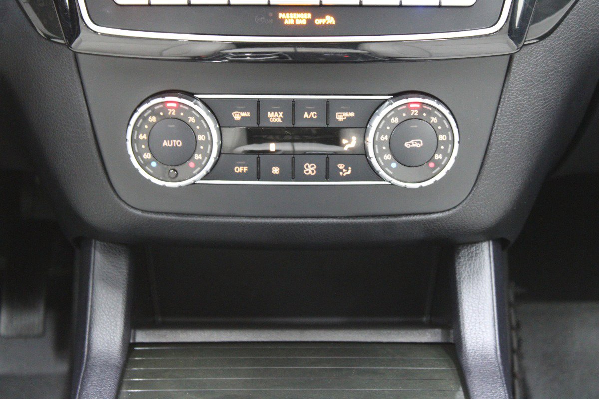 Used 2018 Mercedes-Benz GLE 350 4MATIC image 34