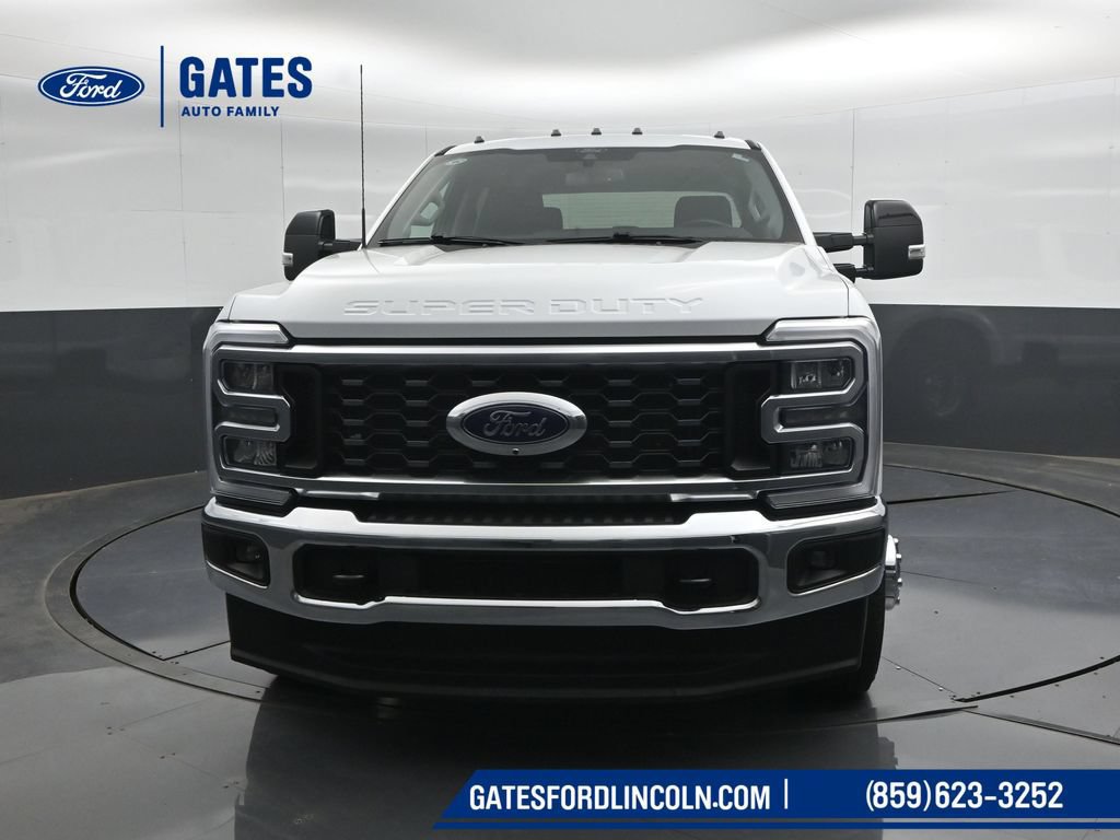Used 2025 Ford F350 Lariat AWD/4WD image 5