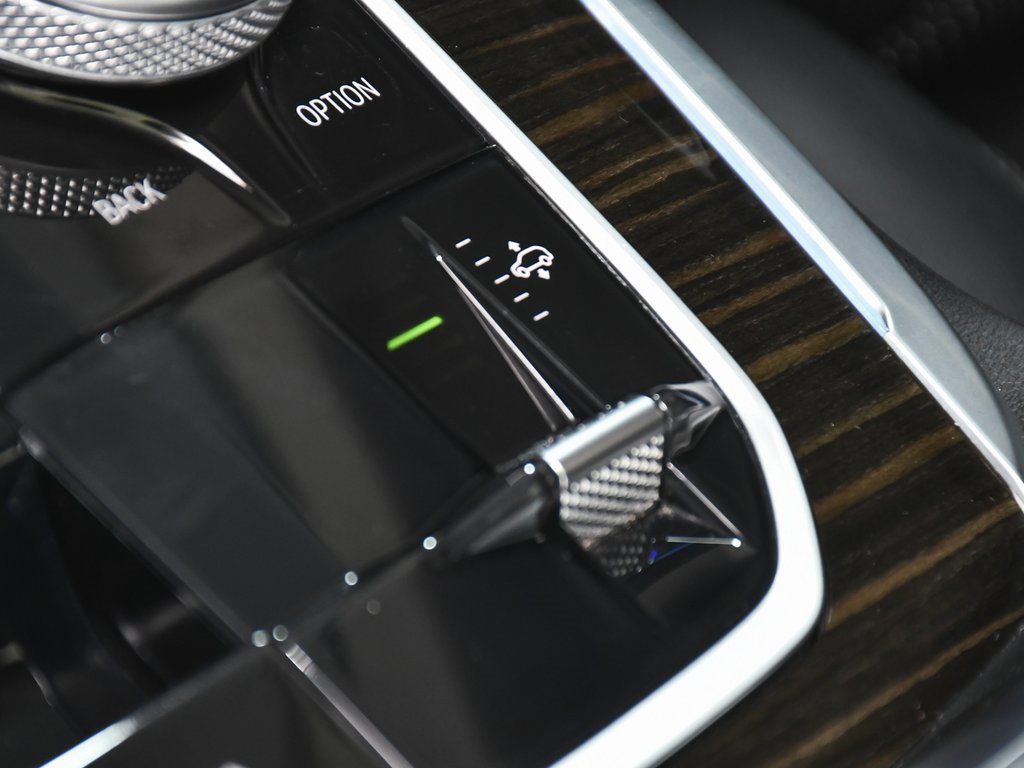 Used 2024 BMW X7 xDrive40i image 62