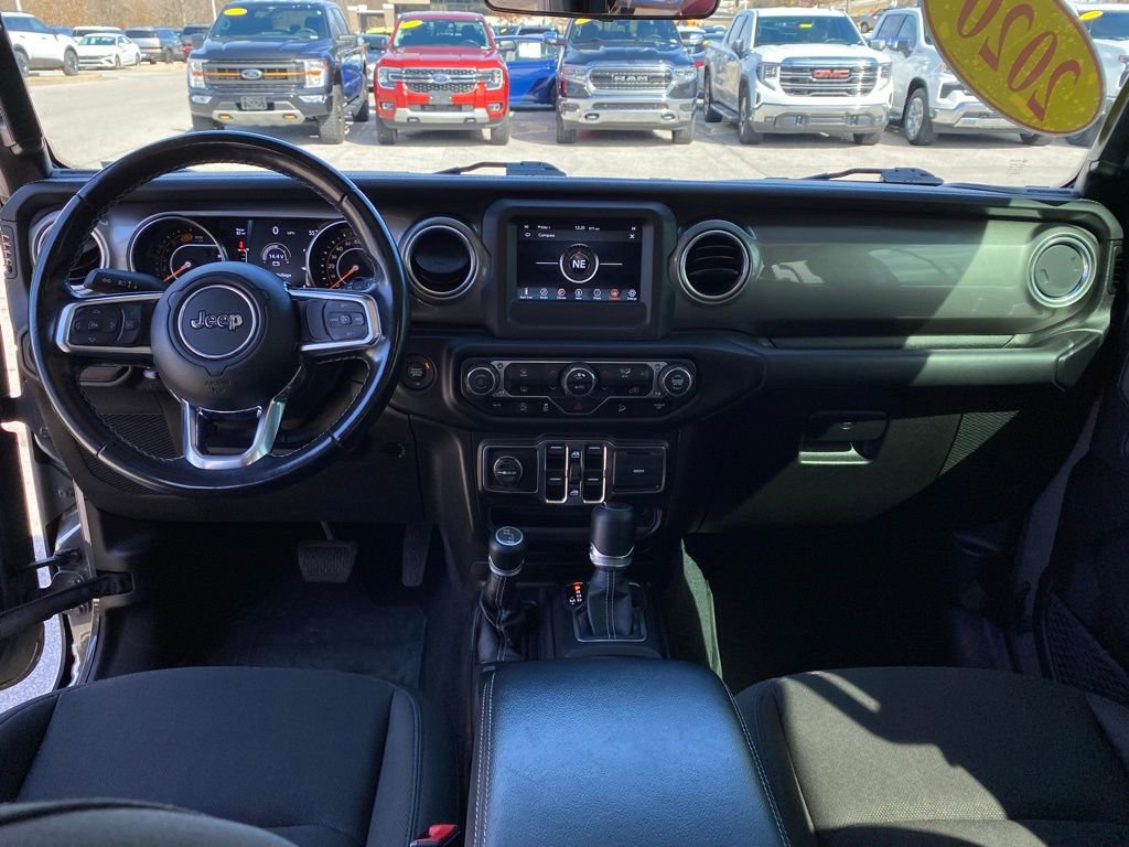 Used 2020 Jeep Wrangler Unlimited Sahara image 28