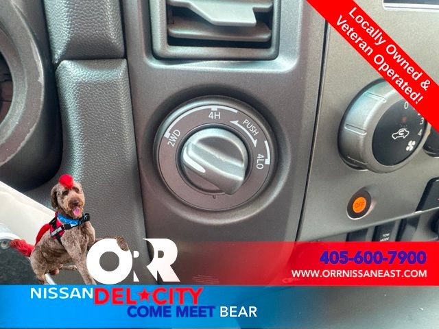 Used 2004 Nissan Titan SE AWD/4WD image 24