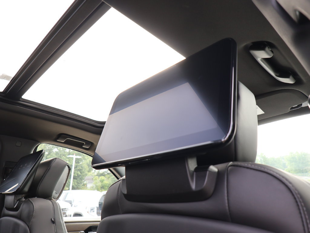 New 2026 GMC Yukon XL Denali Ultimate AWD/4WD image 44
