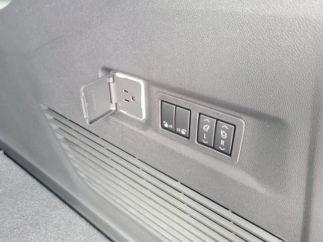 New 2026 Chevrolet Suburban LT w/ Comfort Package RWD image 10
