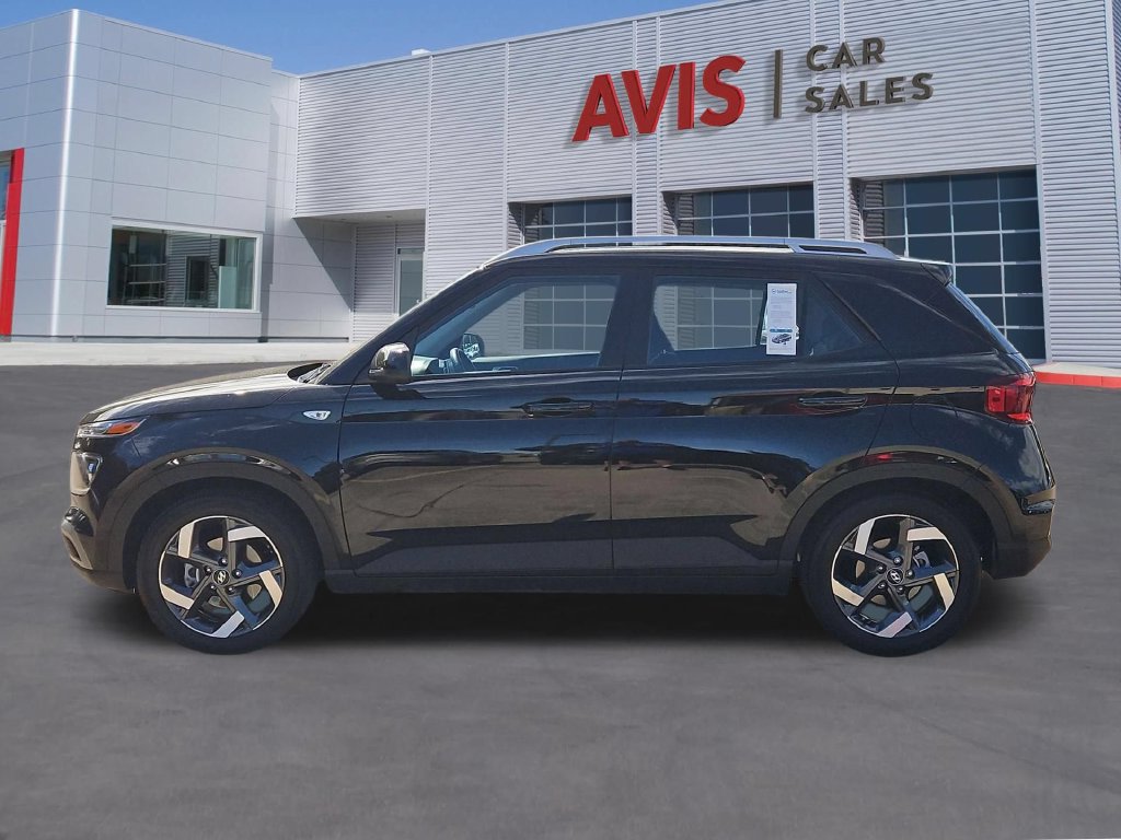 Used 2026 Hyundai Venue SEL FWD image 8