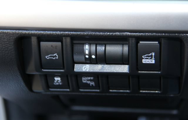 Used 2018 Subaru Outback 2.5i Limited AWD/4WD image 33