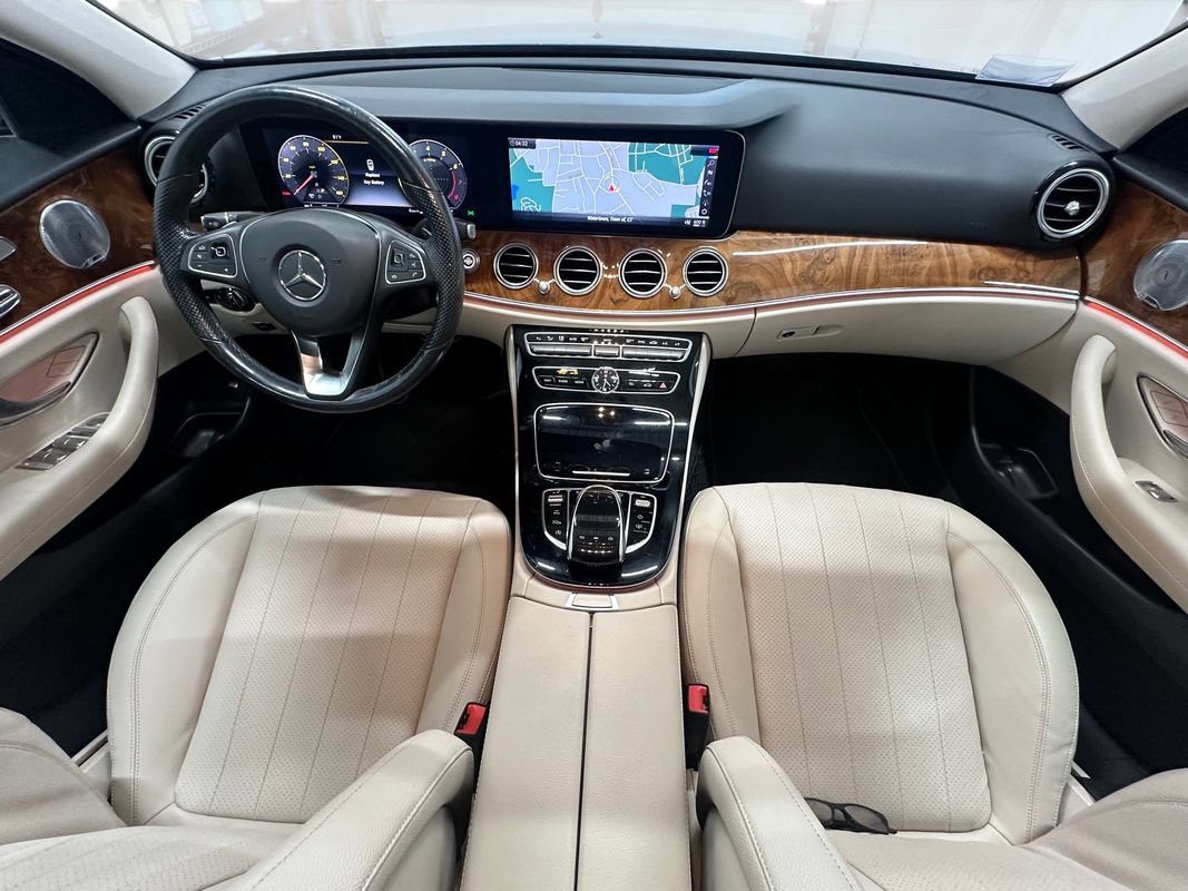 Used 2018 Mercedes-Benz E 300 4MATIC image 19